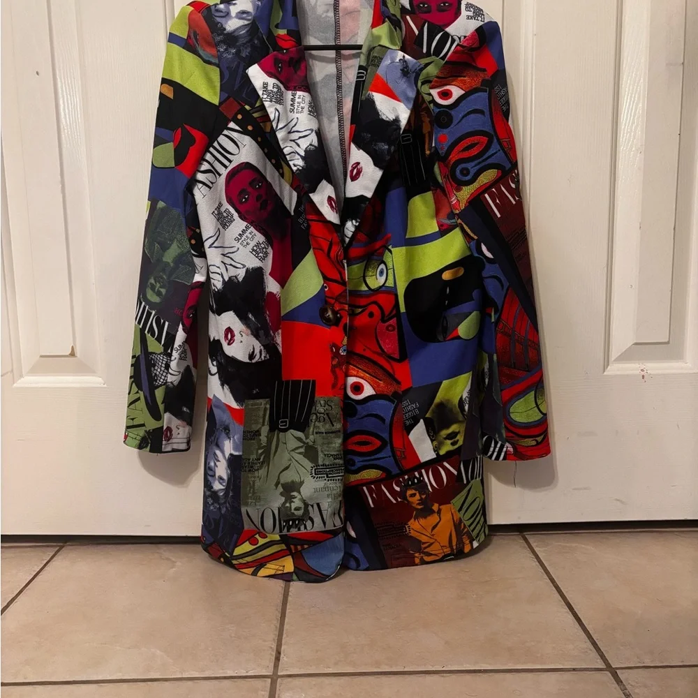 Colorful Abstract Print Blazer - Picture 3 of 5